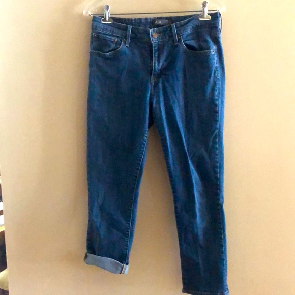 Levi Capris in excellent condition. Can be rolled up to create a cuff - Picture 1 of 3